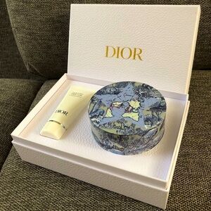 Dior Skincare Gift Set Around The World Acrylic Magnetic Case Cleanser Authentic